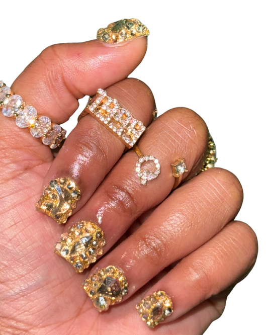 Diamonds Are Forever: Golden Girl